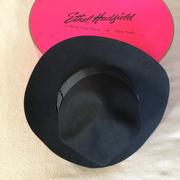 Fashion history near mint 1960’s Adolfo Hat